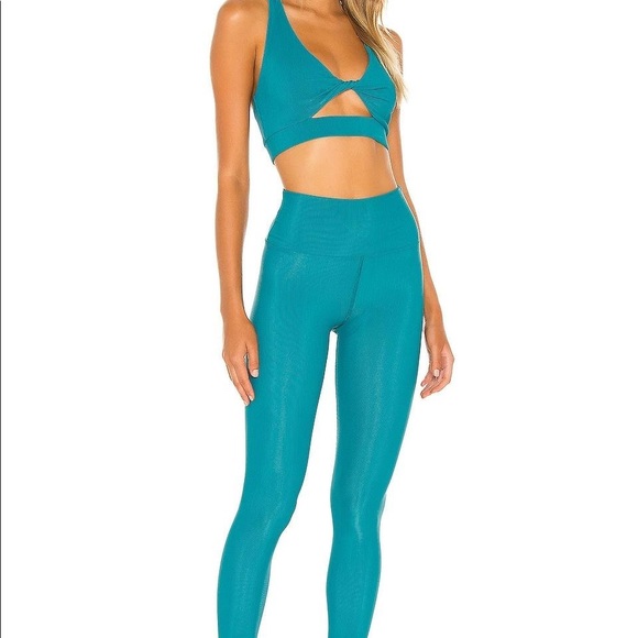 Beach Riot Pants - Beach Riot Ayla Legging/Twist Top Activewear Set EUC